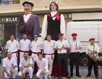 El sábado 1 de octubre se celebraron los actos principales de las jornadas 2016 de exaltación del Piquillo de Lodosa. En primer lugar, se entregó el reconocimiento 'Piquillo de plata' al actor Karra Elejalde, acto tras el cual se procedió a iniciar la demostración de asado tradicional y ensartido de los frutos, así como a la esperada degustación. Un mercado de pimientos del Piquillo de Lodosa y de productos artesanos animó también la jornada.