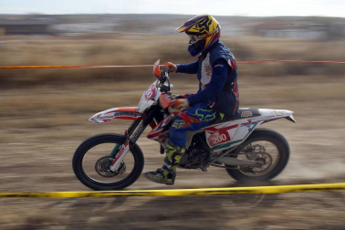 Prueba de motociclismo dentro de los Seis días de Enduro en Navarra.