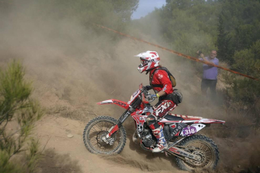 Prueba de motociclismo dentro de los Seis días de Enduro en Navarra.
