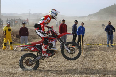 Prueba de motociclismo dentro de los Seis días de Enduro en Navarra.