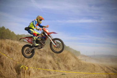 Prueba de motociclismo dentro de los Seis días de Enduro en Navarra.