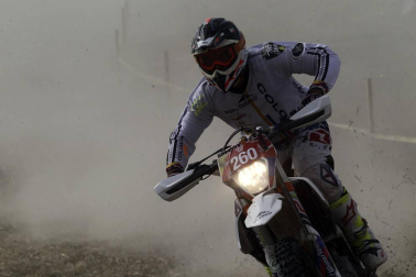 Prueba de motociclismo dentro de los Seis días de Enduro en Navarra.