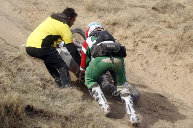 Prueba de motociclismo dentro de los Seis días de Enduro en Navarra.