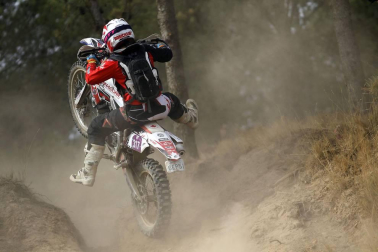 Prueba de motociclismo dentro de los Seis días de Enduro en Navarra.