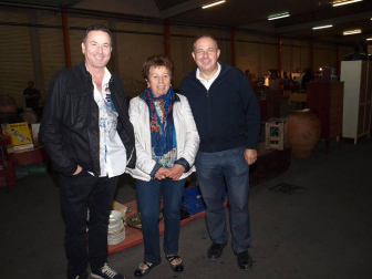 Tudela acogió, del 7 al 9 de octubre, la primera edición la Feria Internacional de Antigüedades y coleccionismo, que se celebró en la antigua estación de autobuses. Los expositores mostraron más de 15.000 objetos de todo tipo desde piezas góticas, tallas del XIV y XV hasta antigüedades del XIX.