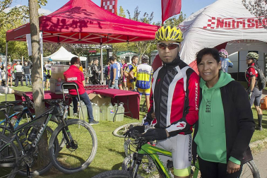 El sábado 8 de octubre Tierra Estella acogió una prueba btt con dos recorridos: el medio fondo o corto (43 kilómetros) y el bike marathon o largo (88 kilómetros). Organizada por Tierra Estella Epic, la prueba tuvo como punto de salida Ayegui y el camping de Iratxe como meta. Los corredores disfrutaron de los paisajes incomparables de la zona durante una jornada marcada por el buen tiempo y mejor ambiente deportivo.