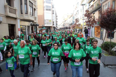 La cita recaudó unos  16.000 euros para los proyectos de la AECC de apoyo a los afectados, prevención e investigación