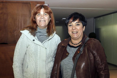 La Casa de Cultura de Burlada acogió el V Festival Solidario 'Burlada pobreza cero' dentro del programa Otoño solidario 2016: Burlada se mueve y coopera. Los asistentes pudieron disfrutar de un espectáculo en dos partes con grupos musicales y de baile de Burlada y otros países, que estuvo organizado por Caritas Interparroquial.