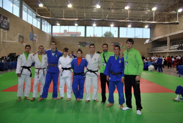 El sábado 22 de octubre, el Polideportivo Trinquete de Mendillorri acogió la XXIII edición del Torneo Internacional San Fermín-IV Copa de España Absoluta de judo, en el que tomaron parte un total de 145 deportistas procedentes de diversas comunidades autónomas. Navarra, en esta ocasión, estuvo representada por 36 judokas que lograron once medallas: dos oros, tres platas y seis bronces.