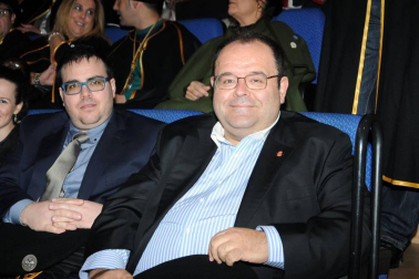 El 22 de octubre Cintruénigo acogió el XVI Capítulo General de la Cofradía del Aceite de Oliva de Navarra. La recepción en el ayuntamiento a autoridades, cofrades e invitados supuso el pistoletazo de salida a una jornada en la que no faltaron los desfiles, la investidura y juramentación de los nuevos cofrades de número y honor, el apadrinamiento de un olivo centenario, la lectura de un poema al olivo por Pepe Alfaro, el descubrimiento de una placa, la degustación gratuita de tostadas, la comida oficial o los sorteos. El domingo las actividades se trasladaron a la plana de Barillas, donde se rindió homenaje a los olivos bimilenarios y se realizó un almuerzo popular.