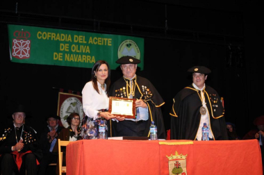 El 22 de octubre Cintruénigo acogió el XVI Capítulo General de la Cofradía del Aceite de Oliva de Navarra. La recepción en el ayuntamiento a autoridades, cofrades e invitados supuso el pistoletazo de salida a una jornada en la que no faltaron los desfiles, la investidura y juramentación de los nuevos cofrades de número y honor, el apadrinamiento de un olivo centenario, la lectura de un poema al olivo por Pepe Alfaro, el descubrimiento de una placa, la degustación gratuita de tostadas, la comida oficial o los sorteos. El domingo las actividades se trasladaron a la plana de Barillas, donde se rindió homenaje a los olivos bimilenarios y se realizó un almuerzo popular.