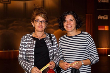 Un año más se ha celebrado la tradicional gala benéfica de la Fundación Juan Bonal en Baluarte. Música, baile y magia compartieron escenario, en una cita que permitió además conocer los proyectos desarrollados por esta ong. En la gala participaron la Escolanía del Orfeón Pamplonés, las escuelas de baile de Eva Espuelas y Cristina Zorrilla, el cantautor cubano Jorge Sánchez, el ilusionista Iurgi y el coro de Isterria. Este año, además, se contó con la presencia de la cantante Lorena Gómez, participante en programas de televisión como Operación Triunfo y Tu cara me suena.