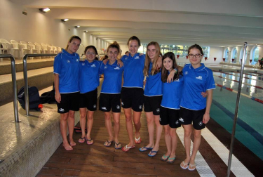 El sábado 29 de octubre dio comienzo la XVII Liga Navarra Infantil de Natación, correspondiente a los XXX Juegos Deportivos de Navarra. Esta primera fecha del torneo, en la que concurrieron 118 nadadores pertenecientes a 13 clubes, se disputó en dos sedes: la competición masculina tuvo lugar en la S.C.D.R. Anaitasuna, mientras que la pugna femenina se desarrolló en el Club Tenis Pamplona.