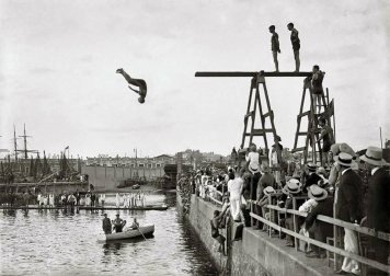 El Museo Universidad de Navarra inauguró una exposición sobre el fotógrafo catalán Josep Brangulí, uno de los pioneros del fotoperiodismo.
