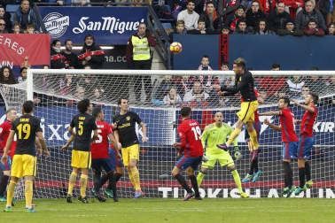 Imágenes del partido disputado en El Sadar entre Osasuna y Atlético de Madrid