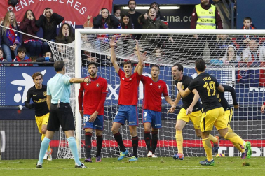 Imágenes del partido disputado en El Sadar entre Osasuna y Atlético de Madrid