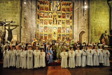 La iglesia de la localidad acogió el belén protagonizado por los niños del grupo de catequesis