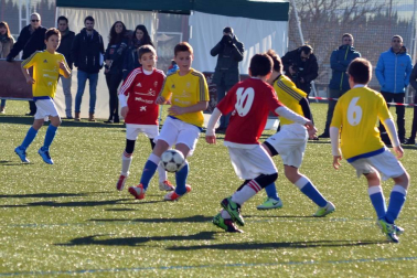 Galería de imágenes del partido Catalina de Foix-San Miguel Doneztebe.