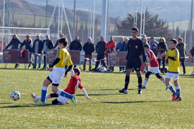 Galería de imágenes del partido Catalina de Foix-San Miguel Doneztebe.