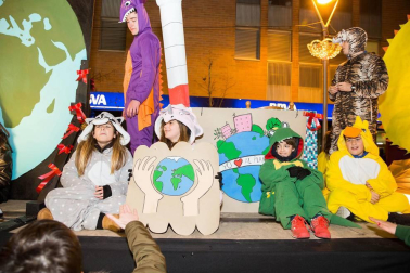 Melchor, Gaspar y Baltasar han llenado de ilusión las calles de Tudela