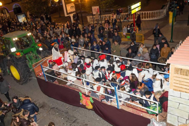Melchor, Gaspar y Baltasar han llenado de ilusión las calles de Tudela
