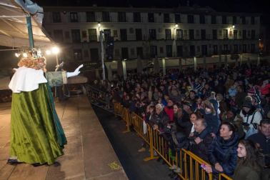 Melchor, Gaspar y Baltasar han llenado de ilusión las calles de Tudela