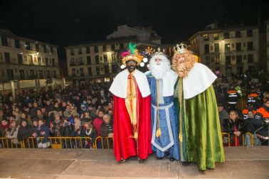 Melchor, Gaspar y Baltasar han llenado de ilusión las calles de Tudela