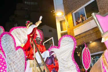 Melchor, Gaspar y Baltasar han llenado de ilusión las calles de Tudela