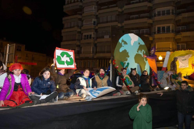Melchor, Gaspar y Baltasar han llenado de ilusión las calles de Tudela