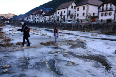 Fotos del río Salazar a su paso por Ochagavía.