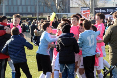 Galería de imágenes de la final del Torneo Fundación Osasuna, en la que Luis Amigó se ha impuesto por 6-1 a Catalina de Foix.
