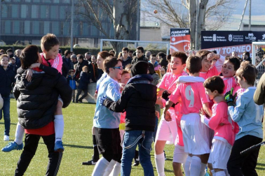 Galería de imágenes de la final del Torneo Fundación Osasuna, en la que Luis Amigó se ha impuesto por 6-1 a Catalina de Foix.