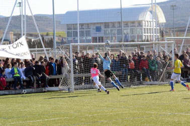 Galería de imágenes de la final del Torneo Fundación Osasuna, en la que Luis Amigó se ha impuesto por 6-1 a Catalina de Foix.