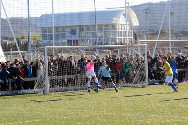 Galería de imágenes de la final del Torneo Fundación Osasuna, en la que Luis Amigó se ha impuesto por 6-1 a Catalina de Foix.
