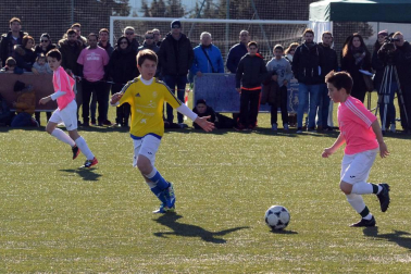 Galería de imágenes de la final del Torneo Fundación Osasuna, en la que Luis Amigó se ha impuesto por 6-1 a Catalina de Foix.