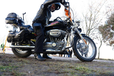 Concentración de aficionados a las motos en Ribaforada. I invernal motera