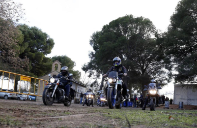 Concentración de aficionados a las motos en Ribaforada. I invernal motera