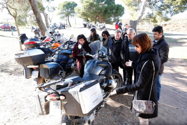 Concentración de aficionados a las motos en Ribaforada. I invernal motera