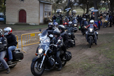 Concentración de aficionados a las motos en Ribaforada. I invernal motera