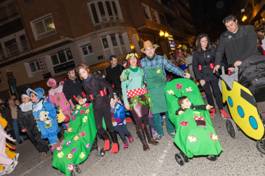Imágenes del primer desfile de carnaval de Tudela.