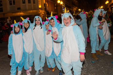 Imágenes del primer desfile de carnaval de Tudela.