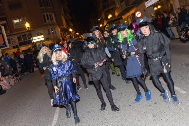 Imágenes del primer desfile de carnaval de Tudela.