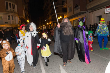 Imágenes del primer desfile de carnaval de Tudela.