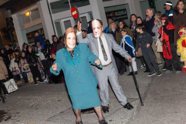 Imágenes del primer desfile de carnaval de Tudela.