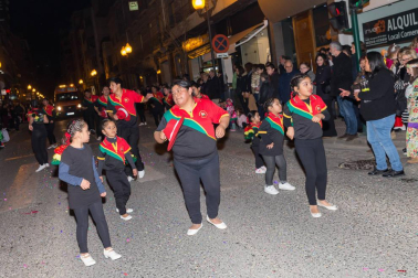 Imágenes del primer desfile de carnaval de Tudela.