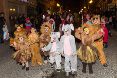 Imágenes del primer desfile de carnaval de Tudela.