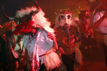 El carnaval rural de Alsasua celebra la noche del Momotxorro