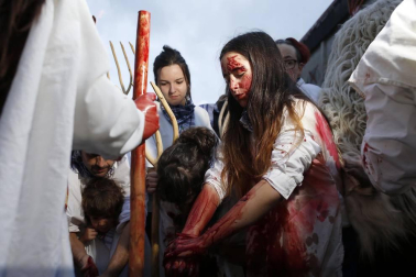 El carnaval rural de Alsasua celebra la noche del Momotxorro