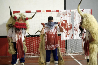 El carnaval rural de Alsasua celebra la noche del Momotxorro