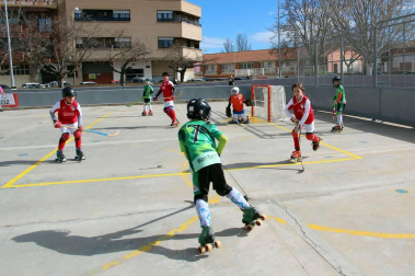 El club ha creado tres equipos mixtos: dos de Prebenjamín y uno de Benjamín.
